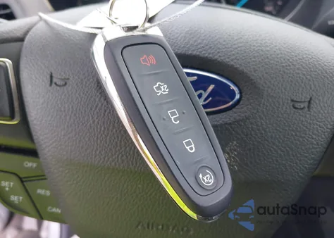 2019 Ford Escape Se from USA, damaged, VIN 1FMCU0GD9KUA75295